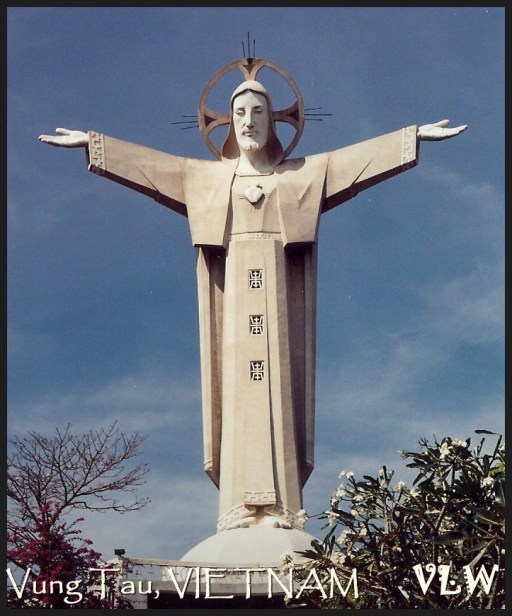 Vung Tau Christ statue (2)